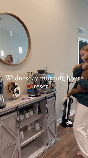 Olivia (Collingsworth) Aichholz on Instagram: "It has been awhile since I’ve done one of these 🫶🏼🥰 We’re having 4 of our nieces and nephews over on Friday for a sleepover, so it was time to clean the house! P.S. The cinnamon crunch bagel breakfast sandwich from @panerabread is BOMB.com #SAHW #routine #wife #cleanhouse #housereset #morningroutine"