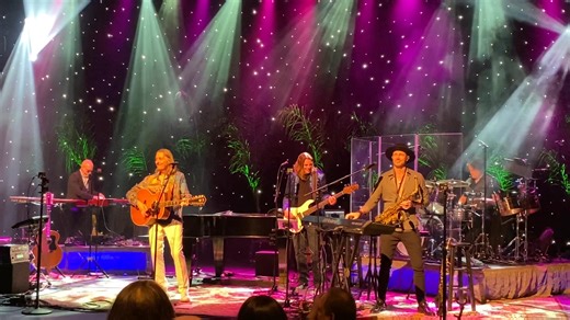 GIVE A LITTLE BIT - EVEN IN THE QUIETEST MOMENTS, Released 1977. Don't you love this classic? give a little bit give a little bit of your love to me I give a little bit I'll give a little bit of my love to you… Great words to live by to bring the world together. What does this song mean to you? How has it touched up? #givealittlebit #SupertrampsRogerHodgson #supertramp #guitar #Concert #tourism Video by Chicago Bob! Thanks!! | Roger Hodgson