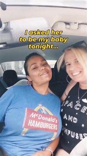 Follow me and Candy Kane Candles for more pec popin' fun in the sun. #CountryGirl #PecPop #PartnersInCrime #TrendingNow | Daisy Chain Cosplay