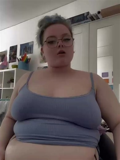 Julie 💙🦋 on Instagram: "Look at this juicy rolls 👻 #feedee #feedeebbw #feedegirl #feedeepiggy #feedeefetish #feeder #feederism #bbw #bbwgirl #fatty #fattyforlife #biggirl #feedergirls #fattyfatty #doublebelly #belly #fatbellygirl #fat #jiggelbelly #bellywobble #fypage #fypagee❤️❤️ #followforfollow #follow4follow #needabigboy"