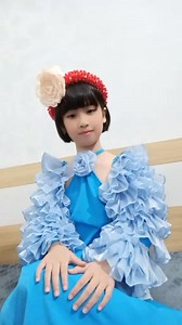 20K views · 491 reactions | Mẹ con nhà con nghe công chúa HàMio hát xẩm .là mẹ con con hát nhép luôn . vừa hay cuốn lắm cả nhà .hai mẹ nhà con mê cô hà lắm .và nên đồ áo dài tk mặc luôn cũng ok hợp lắm phải ko cả nhà | Áo Dài Thu Hiền | Facebook