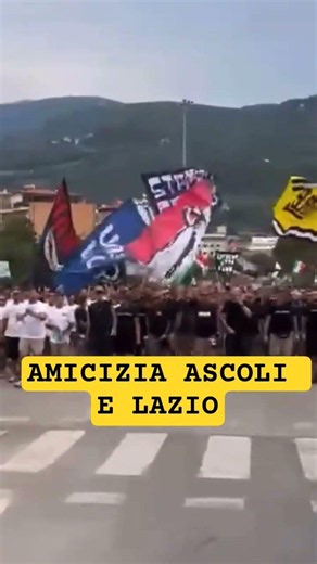 QUANDO GLI ULTRAS SI INCONTRANO ! #shorts #ultras