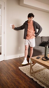 Con la app de Wells Fargo Mobile®, puedes activar y desactivar tu tarjeta de débito. | Wells Fargo