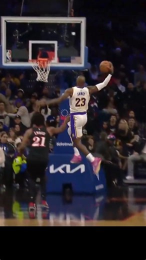 HOOP on Instagram: "40 vert at 40"