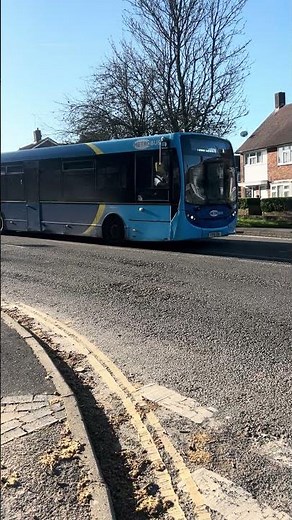 Route 1 arriving at Southgate primary school