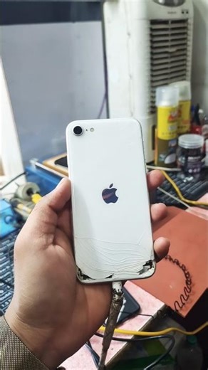 iPhone se 2020 Apple Ke Logo per khulata hai band ho jata problem solution🤫#shorts #iphonerepair