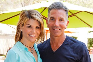 “Full House” star Lori Loughlin and fashion designer Mossimo Giannulli separate after almost 28 years of marriage