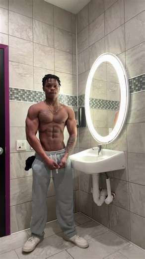 Damien |Fitness Coach (@realdamienrobinson)’s videos with original sound - Purge_phenomenon
