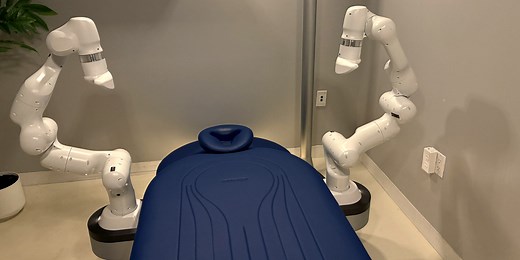 I Pitted an AI Robot Massage Against the Real Thing