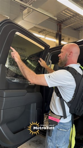 2 stage window film install tip 💯 I think it is important to know how to tint a window in many ways. Bottom load is important to know 2 staging is important to know Reverse roll is important to know Frankenstein is important to know If any of you have questions on technique, please ask and I will happily make a video for you 👍 Let’s tint some windows 🤙🏼 Follow us for more tips and tricks on window tint ✅ www.metrotintstl.com #metrotintllc #windowtint #windowtinting #windowfilm #tints #tintsh