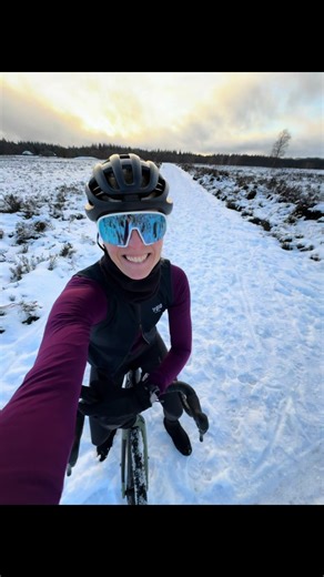 Only snow! #snow #cycling #gravelbike #gravel #veluwe @ppeeqq @FuturumShop