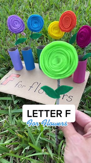 Show N’ Tell Alphabet Activity #showntell #alphabetbook #LetterF #MontessoriMom #LearnOnTikTok