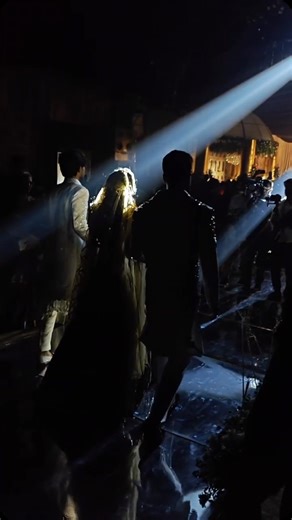 MYD1N MALIK on Instagram: "ᴡᴀʟᴋɪɴɢ ᴏᴜʀ ᴄʜᴀɴᴅ ᴅᴏᴡɴ ᴛʜᴇ ᴀɪsʟᴇ #kf #wedding"