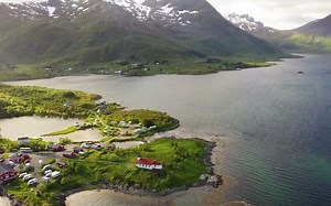 432HZ的声音是能让人体达到极度舒适的频率，放下手中的工作，一起冥想，放空，疗愈；治愈风景+轻音：成为你最想成为的那种人，过你最想过的那种生活