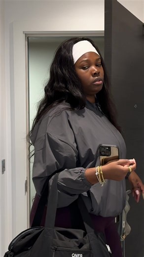 Post gym routine 🍇 I think that might be the longest Sadé has walked on her back legs 😂😂 Both fits are @Oner Active duh! Code ADEOLA to save some 💰 at checkout 💜 Full fits and sizes: Raw Lounge Off-Shoulder Slouchy Sweatshirt (XXL) Raw Lounge Joggers (XXL LONG) EnhanceLift Seamless Strappy Racer Vest (XL) EnhanceLift Leggings (XL LONG)