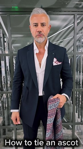 Fashionable Men's Ascot Tying Tips