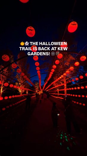 Halloween trail is back at Kew Gardens, London 🎃 #thingstodoinlondon #halloween