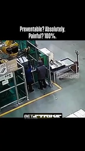 If you like reelpureclips 🤲🏻🎥:↴ ⚙︎ We search the internet for the Wholesome content and post it here. ⚒︎ Check our Posts & Find Your gambling memes ☛ DM us for removal #workfails #preventableaccident #safetyfirst #metalimpact #intensefail #osha #streetfails #ouchmoment | MadExposd