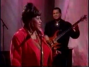 Aretha Franklin - Say A Little Prayer - The View (1998)