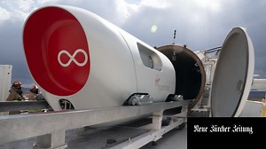 Virgin Hyperloop schafft erste bemannte Fahrt