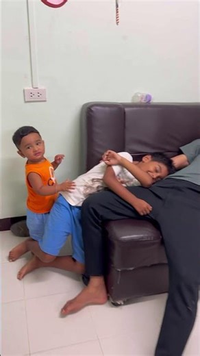 Hey Baby, be aware of the electric socket and plug 🔌