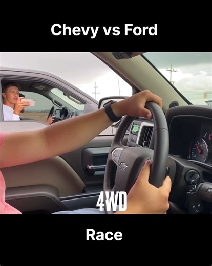 Chevy Silverado vs Ford F150 Race #shorts #chevy #chevrolet #ford #f150 #pickuptruck