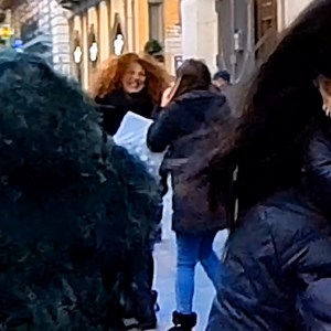 5.9K views · 110 reactions | Da Okkidilupo è tutto  dammi il telefono  pianta scherzo  #videodivertenti #humor #scherzo #fyp #bushman | Okkidilupo Antonio | Facebook