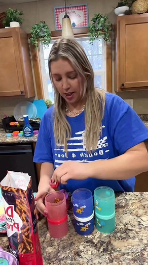 9.9K views · 96 reactions | #SavingMoney by avoiding the concession stand  We go to 4-5 hockey games every week and if we went to the concession stand every single time we’d be spending a fortune there. It adds up! #Packers #EasyDinner #easyrecipe #fbreelsfypシ゚ #recipe #fblifestyle | Avery Calvin | Facebook