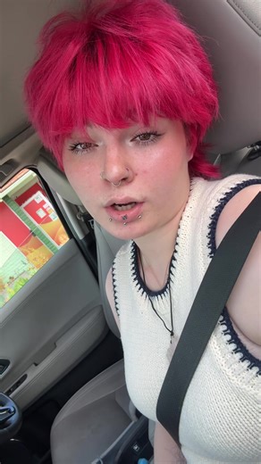 Saphix🍃✨ (@rayne.is.smoking)’s videos with original sound - pixie