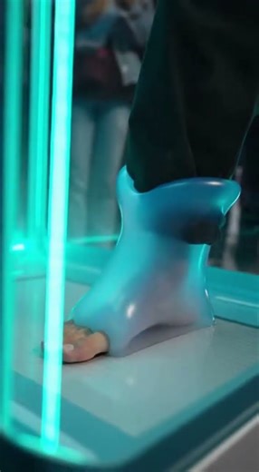 Real-Time Shoe Printing with AI | Watch a Sneaker Form on a Foot Instantly