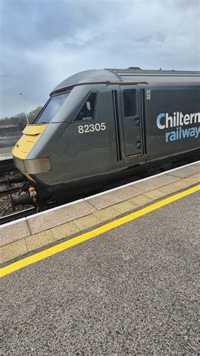 class 68 set leaves banbury #train #trainspotting #railwaycontent #railway #trainspotter