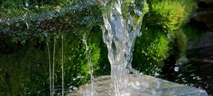 4 Ways to Add a Water Feature to Your Backyard | DoItYourself.com
