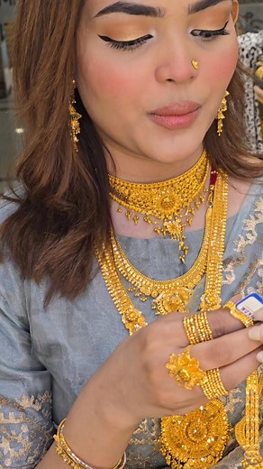 Branch 1: Haji Kujrat Ali Mollah Super Market, Mirpur-12,Dhaka-1216,Floor 3rd, Lift-02, Shop No- 68 & 69 Branch 2 : Bashundhara city shopping complex Level 7, block B, shop 3,4 | Royal Jewellers