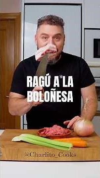 Bolognese ragù. The official recipe (or almost 😏)