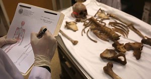 How Forensic Anthropologists Reconstruct Deadly Crimes | A&E