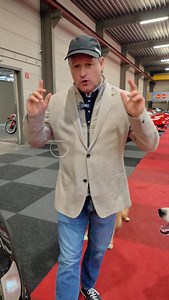 🚨🚨🚨 PROTESTACTIE TEGEN AUTOSCOUT24 🚨🚨🚨 Ook Oldtimerfarm sluit zich aan bij de nationale protestactie tegen Autoscout24. Autoscout is al jaren de referentie voor auto-advertenties en blijft een erg goed beheerd platform, maar zelfs sterke spelers moeten eerlijk en correct blijven tegenover hun adverteerders. Belgische handelaars betalen vandaag tot 80% meer dan collega’s in onze buurlanden voor exact dezelfde diensten. Wanneer we deze ongelijkheid aankaarten, krijgen we telkens hetzelfde an