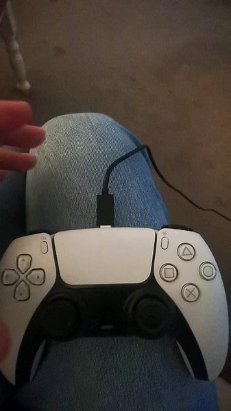 Ps5 controller appears to be dead and not charging or usable via USB