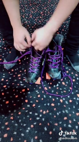 How to Tie Roller Skates: A Step-by-Step Tutorial
