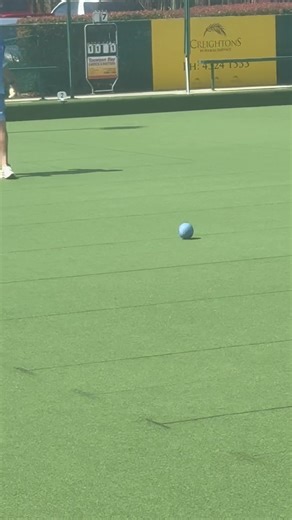 Scroungers with a finals twist courtesy of the wicked, twisted mind of Cookie. Shane the ring in comes up trumps with someone else’s bowl. | Mingara Lawn Bowls Club
