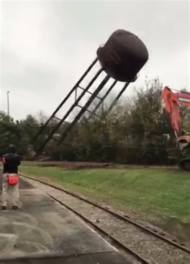 Giant Water Tower Demo