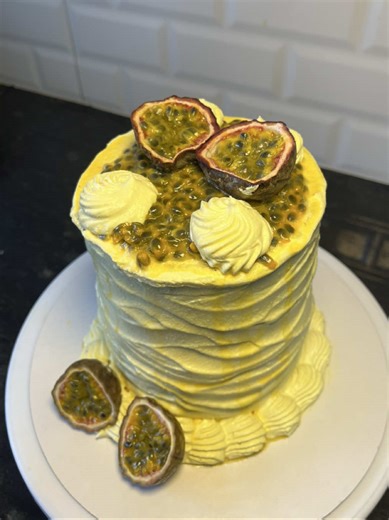 Delicious Mango Cake with Passion Fruit Filling Recipe