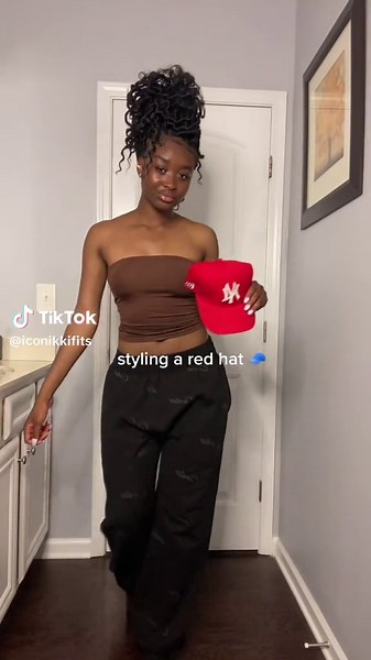 How to Style a Red Hat: Fashion Inspiration and Outfit Ideas