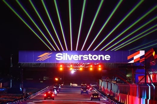 Lap of Lights at Silverstone - drive the F1 circuit with an amazing light show