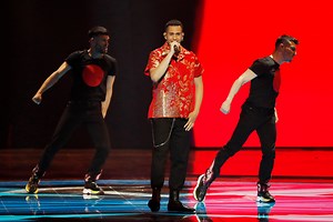 Mahmood all'Eurovision 2019 arriva secondo, ma i 3 ballerini conquistano il nostro ♥. Forse