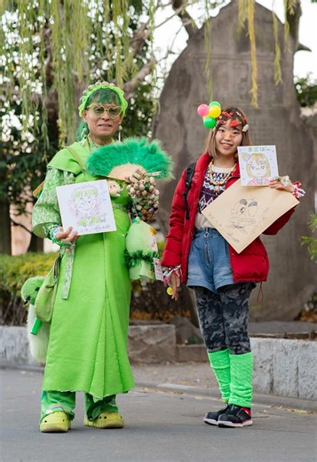 I love creative people Tokyo street photography 💚 #streetphotography #streetsnap #ストリートスナップ #japanphotography #fyp