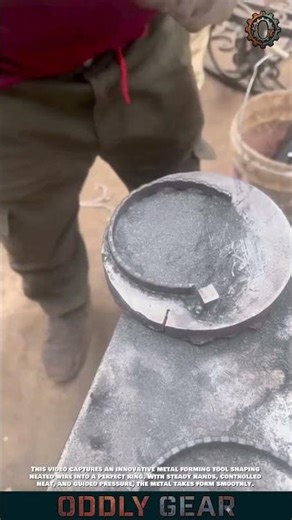 أَدَاةُ تَشْكِيْلِ الْحَلَقَاتِ الْمَعْدَنِيَّةِ لِلْأَعْمَالِ الْفَنِّيَّةِ