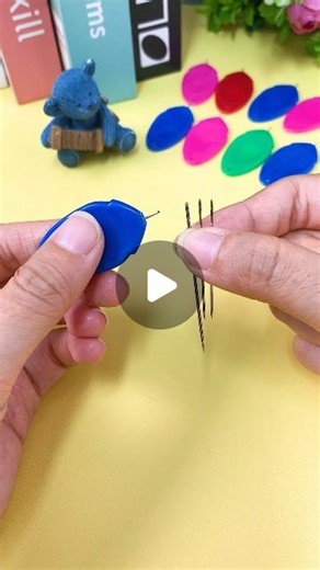 GOOD THING RECOMMENDATION | Those who are presbyopic and cannot thread needles can be saved. This needle threader is particularly easy to use #needle thread tips #... | Instagram
