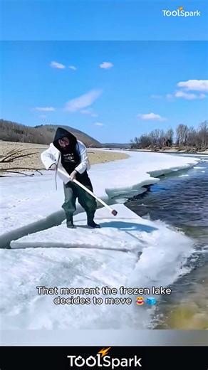 Ice Cracks, Snow Drops—Double FAIL Combo! 😳😂#funny #snow #fails