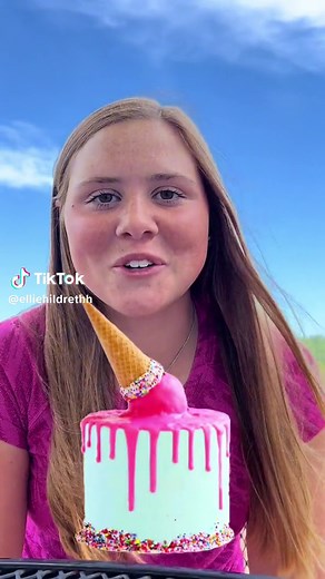 Intense Cake Wars Battle with Friends