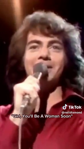Neil Diamond's Unforgettable 1971 Concert Moment